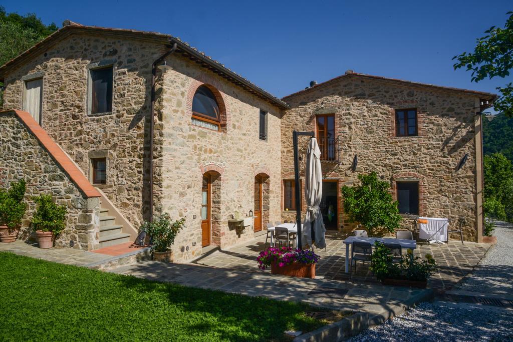 Agriturismo La Marginella Villa Pescia Exterior photo